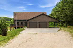 W25377 Park Rd, Trempealeau, WI 54661 - Photo 6