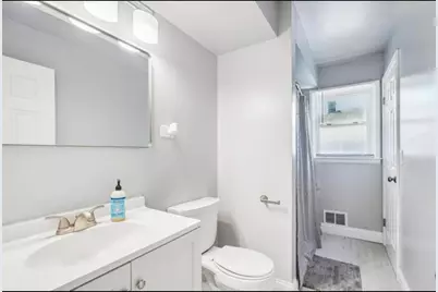 3940  Lasalle St, Racine, WI 53402 - Photo 16