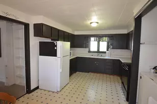542 Whitewater St, Whitewater, WI 53190 - Photo 6