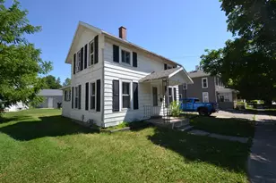 542 Whitewater St, Whitewater, WI 53190 - Photo 2