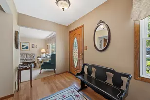 2205 Cottage Ct, Waukesha, WI 53188 - Photo 8