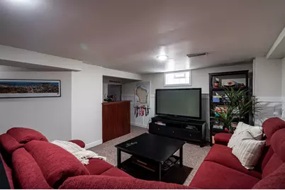 9420 W Saint Paul Ave, Milwaukee, WI 53226 - Photo 36