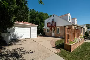 9420 W St Paul Ave, Milwaukee, WI 53226 - Photo 40