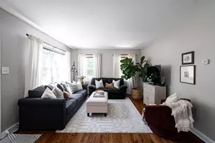 9420 W St Paul Ave, Milwaukee, WI 53226 - Photo 6