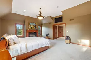 9010 N Upper River Ct, River Hills, WI 53217 - Photo 76