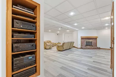 9010 N Upper River Ct, River Hills, WI 53217 - Photo 98