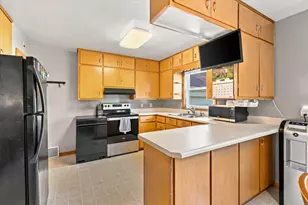 1416 W Washington Ave, Cleveland, WI 53015 - Photo 4
