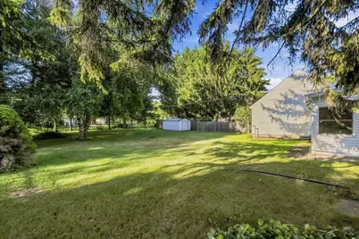 1416 W Washington Ave, Cleveland, WI 53015 - Photo 22