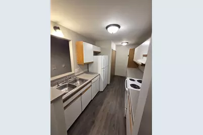 394  Pine Tree Dr, Fond du Lac, WI 54935 - Photo 6