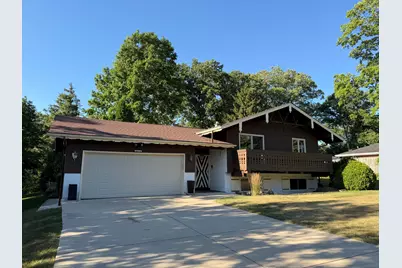 14614 W Woodland Dr, New Berlin, WI 53151 - Photo 26