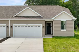 1578 Meadowview Ct, Whitewater, WI 53190 - Photo 2