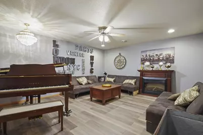 1041  Kristy Ln, Onalaska, WI 54650 - Photo 20