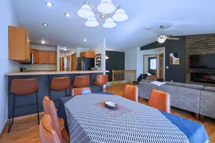 1041 Kristy Ln, Onalaska, WI 54650 - Photo 6