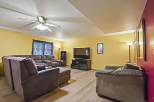 1041 Kristy Ln, Onalaska, WI 54650 - Photo 16