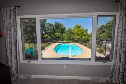 412 E Grant St, Elkhorn, WI 53121 - Photo 6