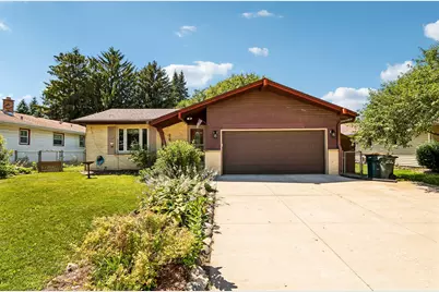 708  Riverview Dr, West Bend, WI 53095 - Photo 1