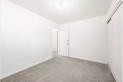 7719 W Winfield Ave, Milwaukee, WI 53218 - Photo 12