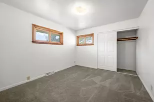 7719 W Winfield Ave, Milwaukee, WI 53218 - Photo 10