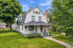 324 St Clair Ave, Sheboygan, WI 53081 - Photo 2