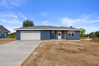 120  Ervalice Ct, Random Lake, WI 53075 - Photo 2