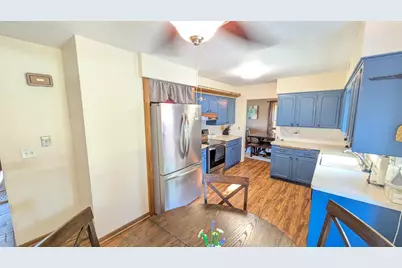 3235 S 123rd St, West Allis, WI 53227 - Photo 10