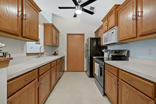 1507 92nd St, Sturtevant, WI 53177 - Photo 8
