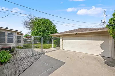 3246 S 86th St, Milwaukee, WI 53227 - Photo 28