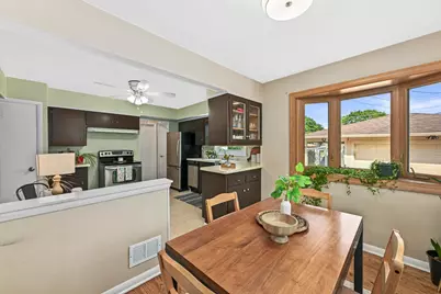 3246 S 86th St, Milwaukee, WI 53227 - Photo 6