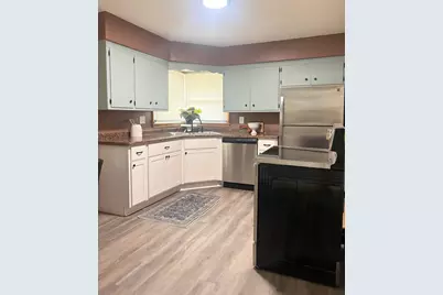 6438 N 84th St, Milwaukee, WI 53224 - Photo 12