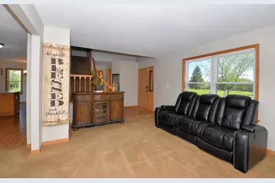 W142N9823  Amber Dr, Germantown, WI 53022 - Photo 12