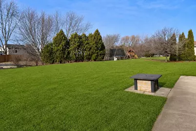 W142N9823  Amber Dr, Germantown, WI 53022 - Photo 28