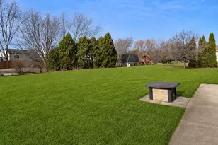 W142N9823 Amber Dr, Germantown, WI 53022 - Photo 28