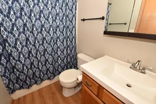 W142N9823 Amber Dr, Germantown, WI 53022 - Photo 20