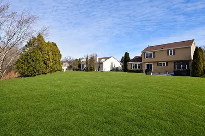 W142N9823  Amber Dr, Germantown, WI 53022 - Photo 26