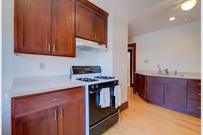 922 S 57 St, West Allis, WI 53214 - Photo 18