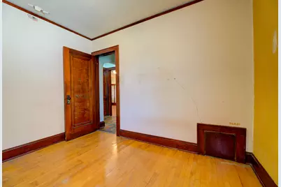 922 S 57 St, West Allis, WI 53214 - Photo 14