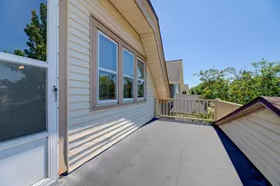 922 S 57th St, West Allis, WI 53214 - Photo 26