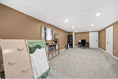 2040  Garland Ave, Waukesha, WI 53188 - Photo 28
