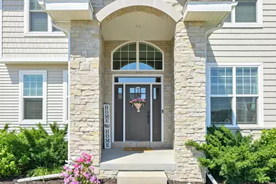 8735 S Bell Meadow Ct, Franklin, WI 53132 - Photo 44