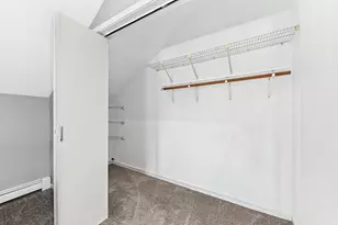 912 E Pleasant St, Milwaukee, WI 53202 - Photo 20