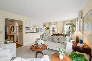 10240 N Westport Cir, Mequon, WI 53092 - Photo 10