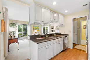 10240 N Westport Cir, Mequon, WI 53092 - Photo 12