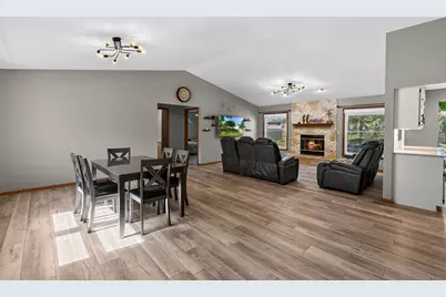 7071 S Cypress Ct, Franklin, WI 53132 - Photo 1