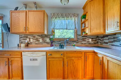 1005  Dresser Ave, Waukesha, WI 53188 - Photo 10