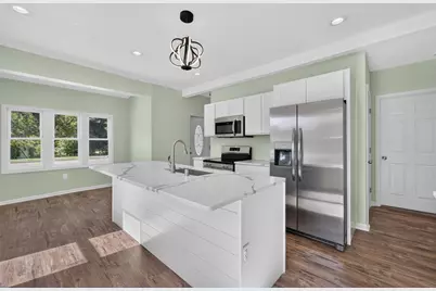 1836 W Mequon Rd, Mequon, WI 53092 - Photo 12