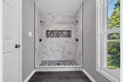 1836 W Mequon Rd, Mequon, WI 53092 - Photo 20