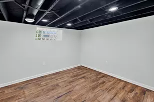 1836 W Mequon Rd, Mequon, WI 53092 - Photo 30