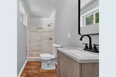 1836 W Mequon Rd, Mequon, WI 53092 - Photo 28