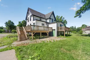 1836 W Mequon Rd, Mequon, WI 53092 - Photo 4