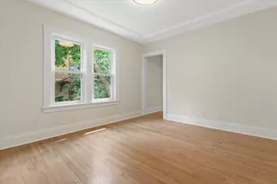 2065 S 70th St, West Allis, WI 53219 - Photo 16